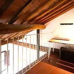 Serena Apartment, Cosy Close Center Town