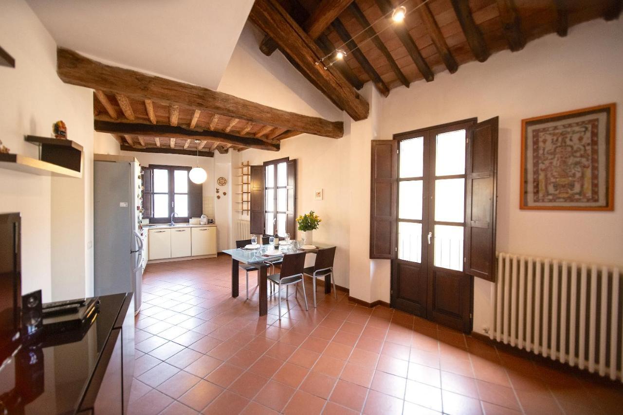 Serena Apartment, Cosy Close Center Town Lucques